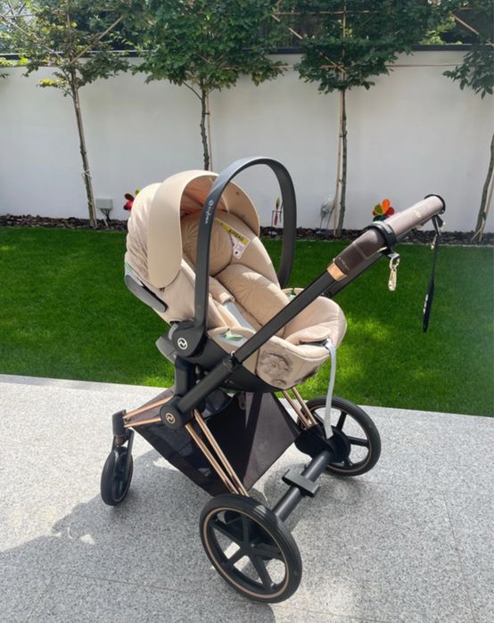 Fotelik Cybex Cloud Z i-Size FLOWER beżowy z baza
