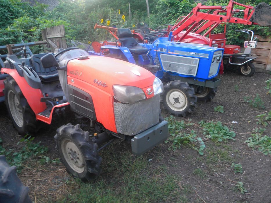 японский мінітрактор кубота кв 20