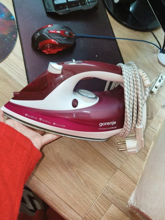 Утюг Gorenje SIH2200RBC