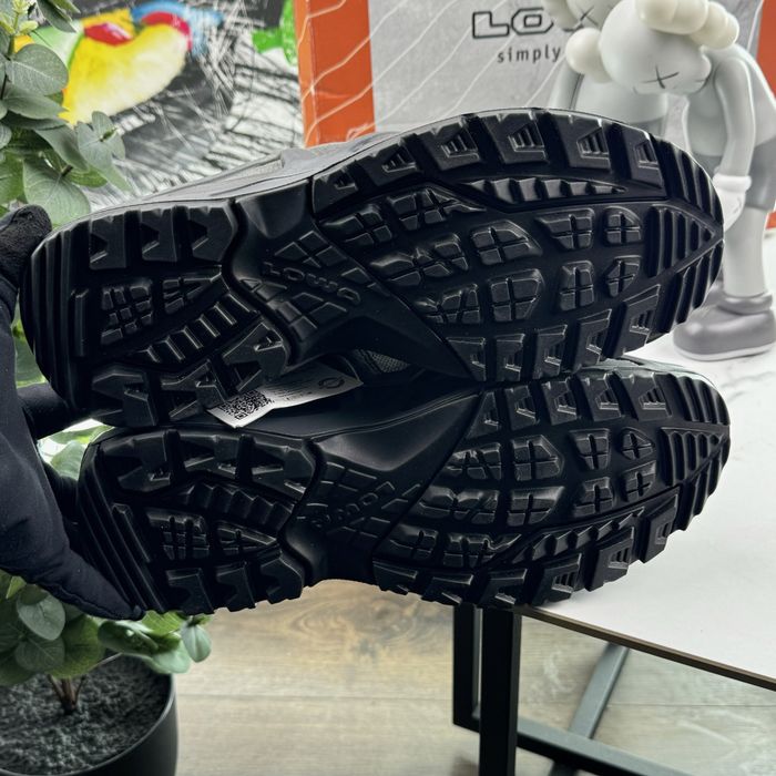 Нові кросівки Lowa Zephyr Gore Tex 44  розмір 820