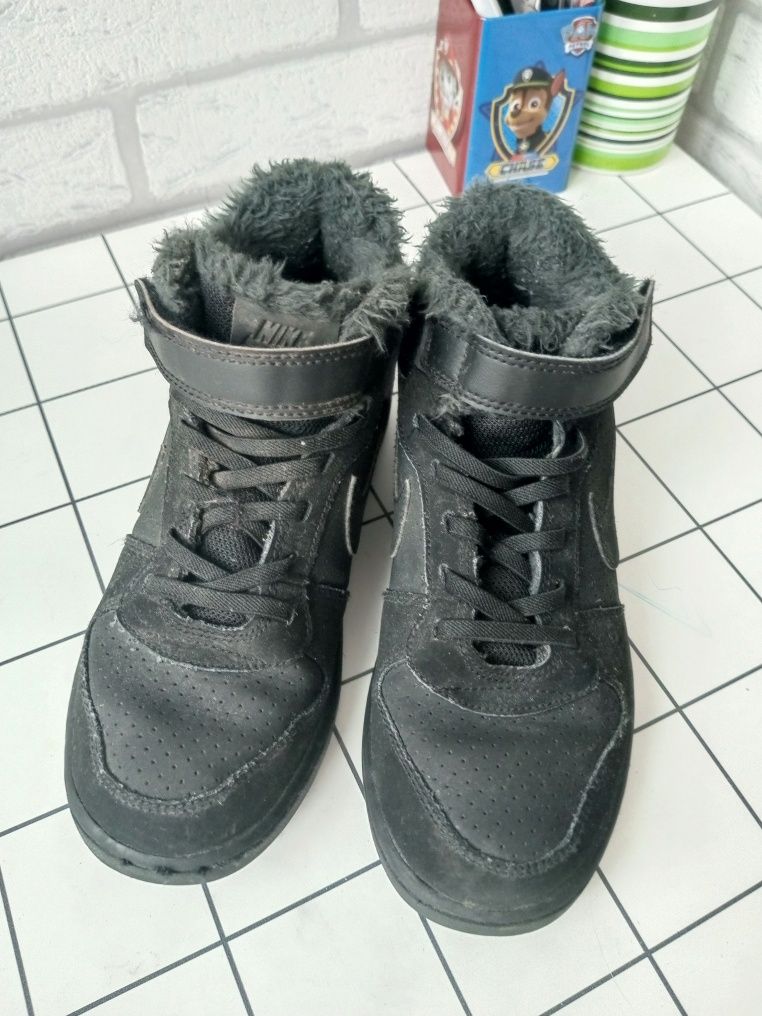 Продам ботінки Nike, 34