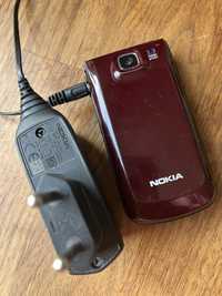 Telefon komórkowy z klapką Nokia z ładowarką