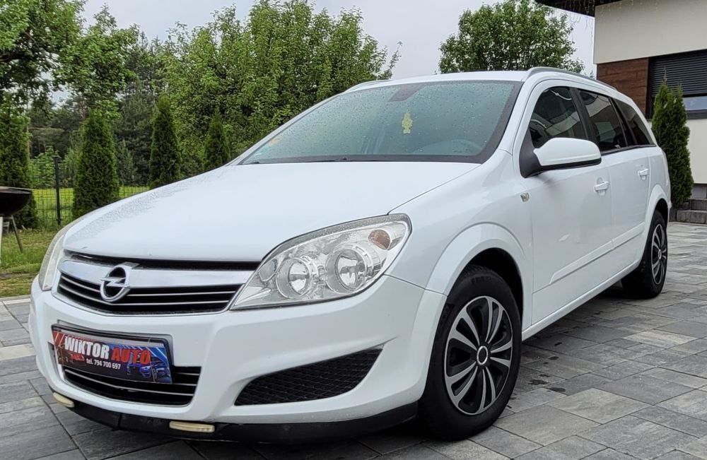 Opel Astra H*2009 rok*1,6 B*Klima*Navigacja*Po opłatach