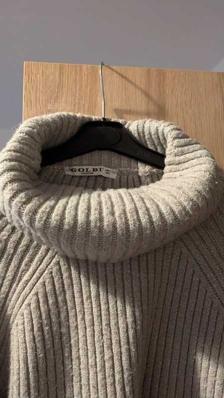 Sweter szary zimowy