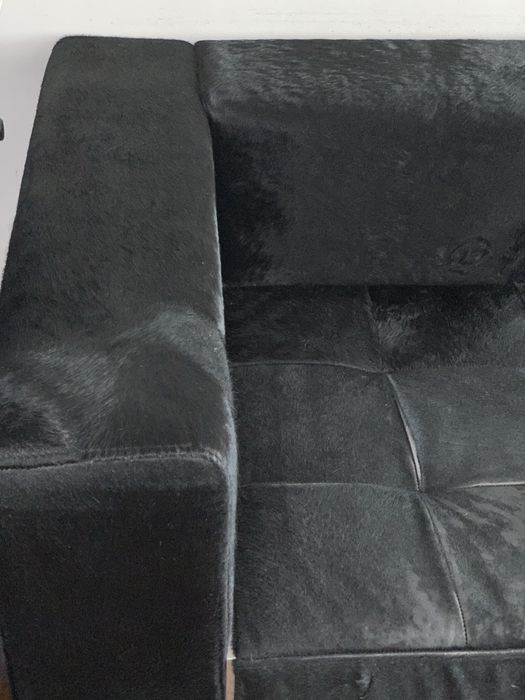 Sofá em pele de pónei
