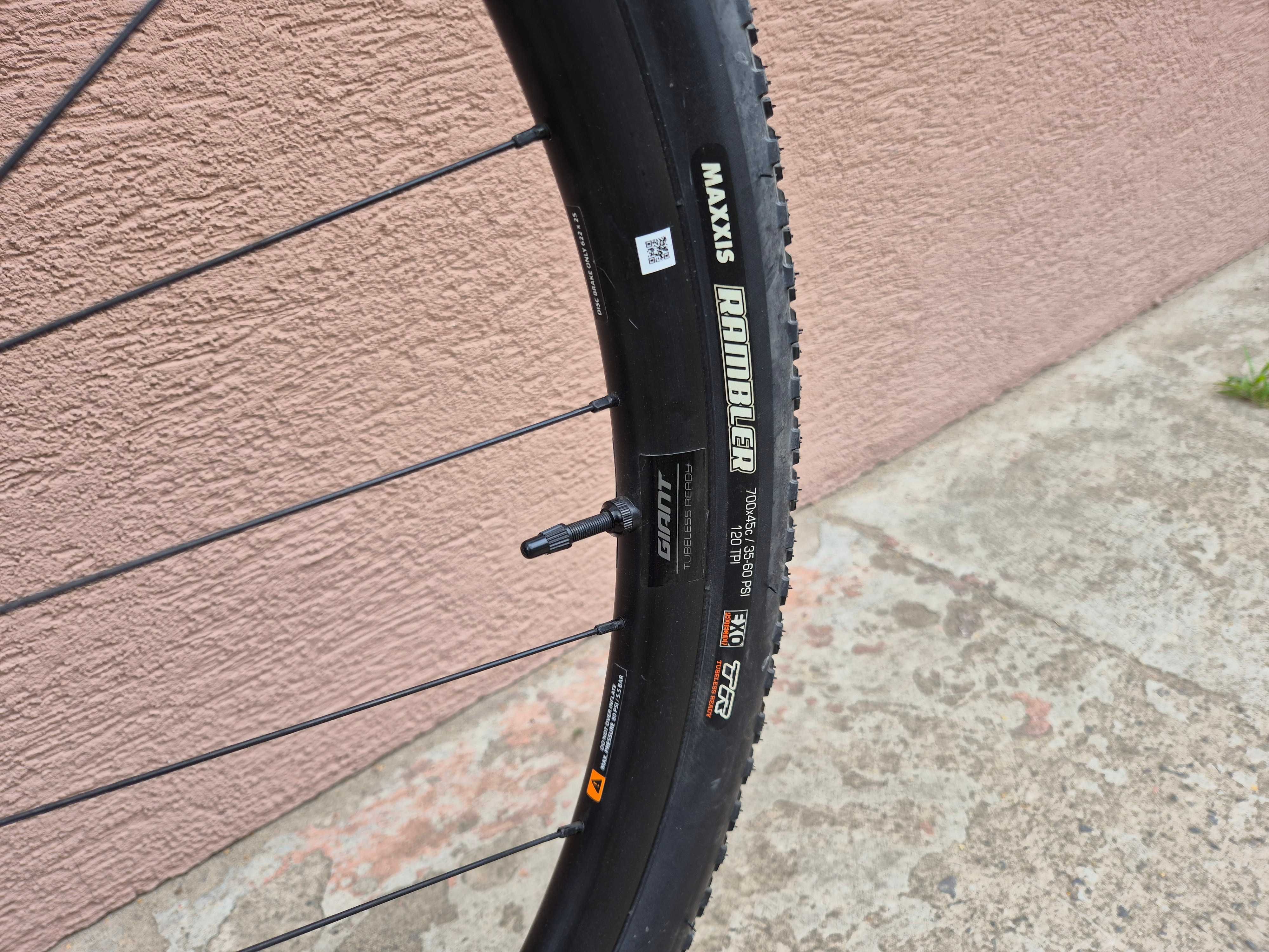Gravel Giant Revolt Advanced 1 Etap, Sram Rival AXS 1x12