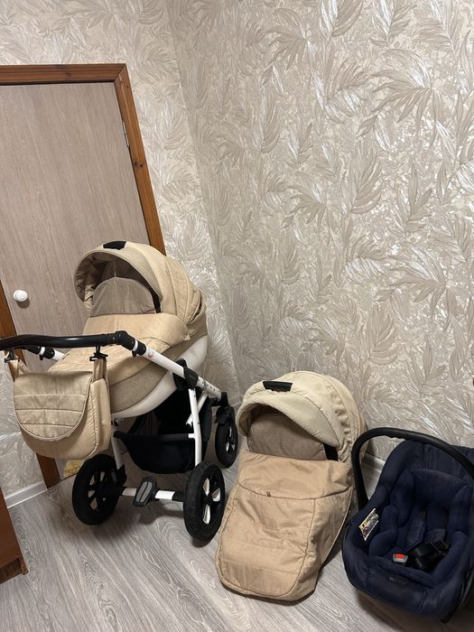 Продам коляску 3 в1  Adamex Neonex