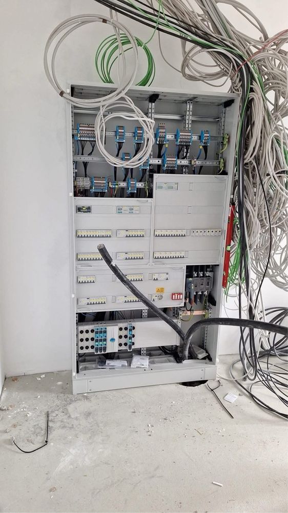elektryk, instalacje elektryczne, doradztwo, pomiary i przeglądy inst.