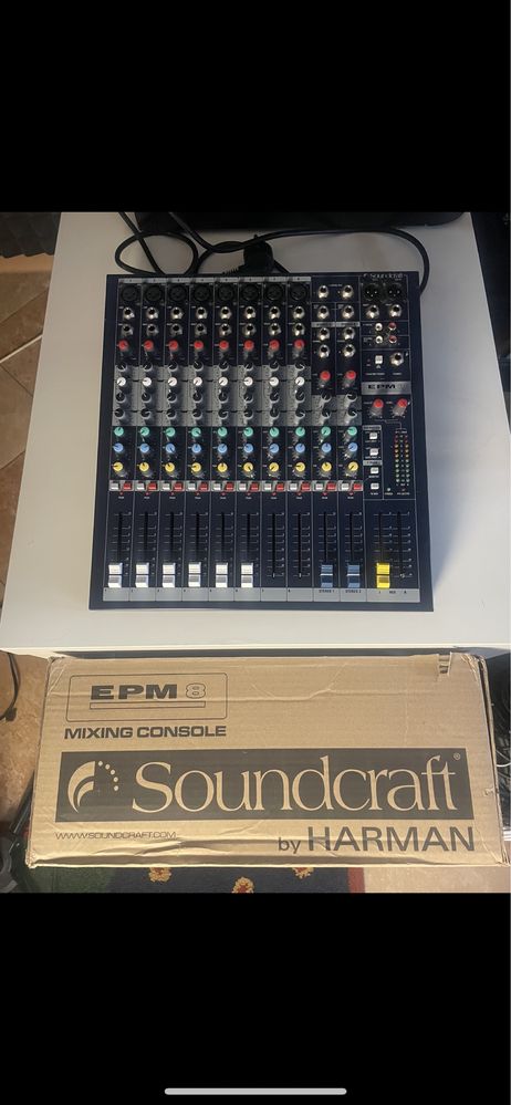 Mikser Soundcraft EPM 8