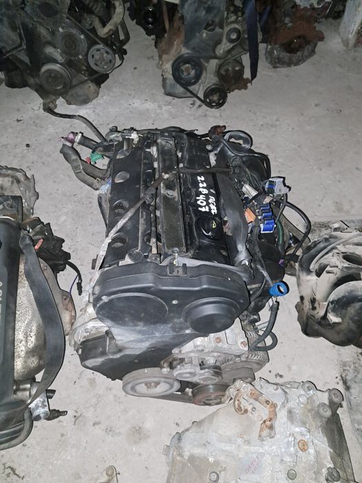 Двигун двс двигатель Peugeot 407 607 2.2 16v 3FY EW12