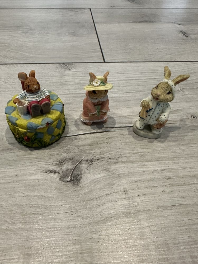 Zajaczki kolekcjonerskie figurki 3 szt