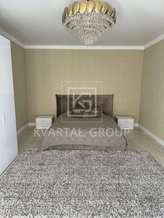 Будинок площею 200м2 на 10 сотках. Р-н "Бистро Пекаря" (Тоскани)