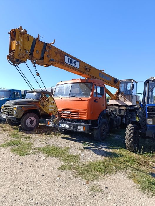 Кран 25т Силач на базі Камаза