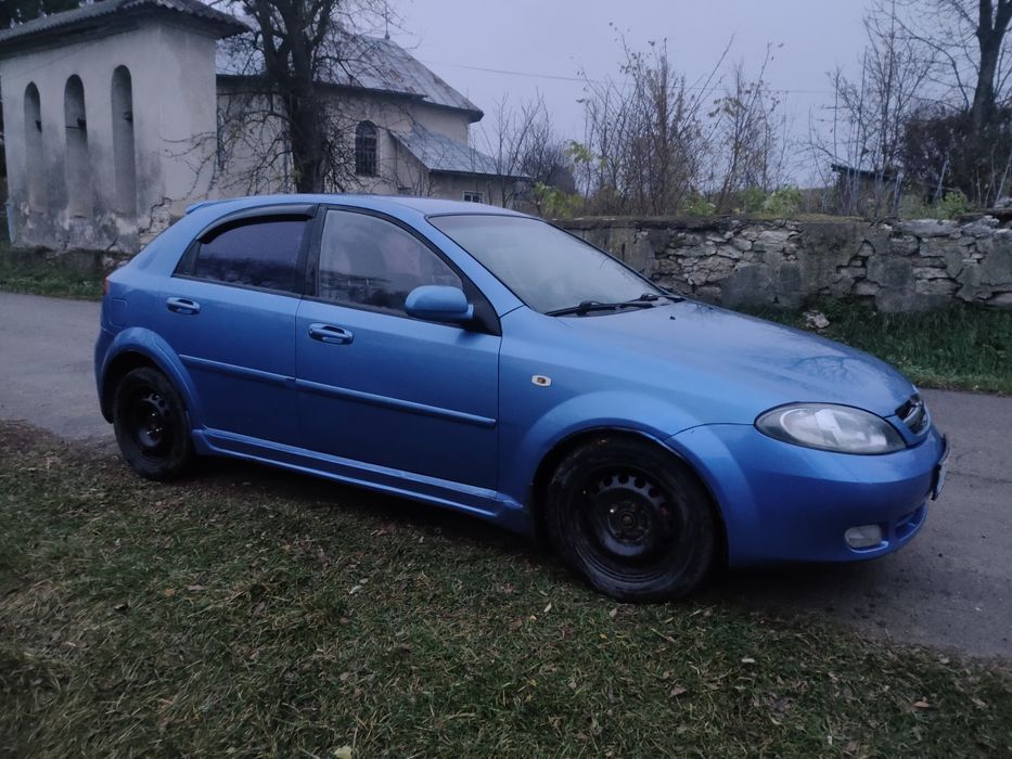 Продам Лачетті повністю на ходу, мотор 1.8