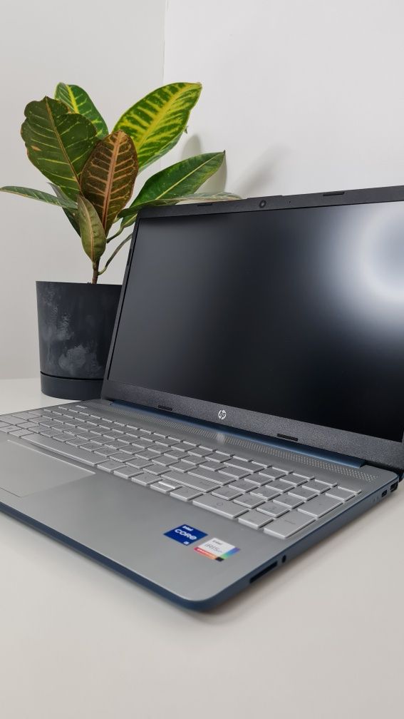 Ноутбук HP Laptop 15-dy5885wm/15.6"FHD IPS/i5 1235u/16 GbRAM/512 GbSSD