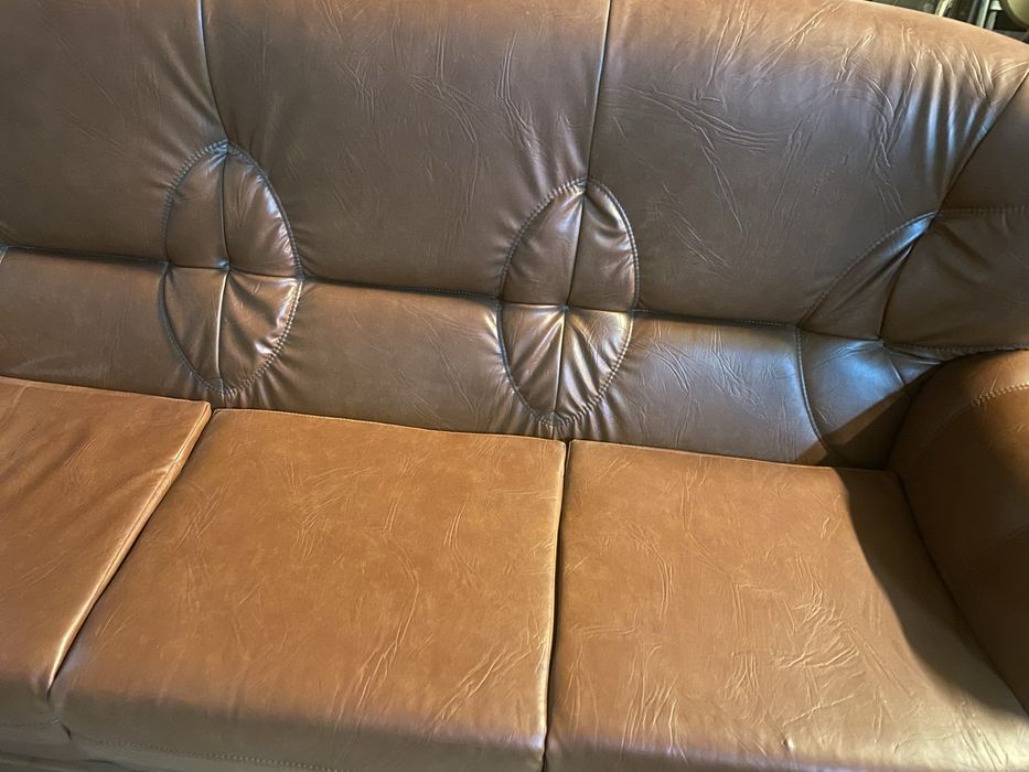 Sofa de sala em estado novo
