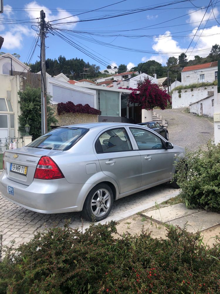 Vendo Chevrolet aveo 2012 negociavel