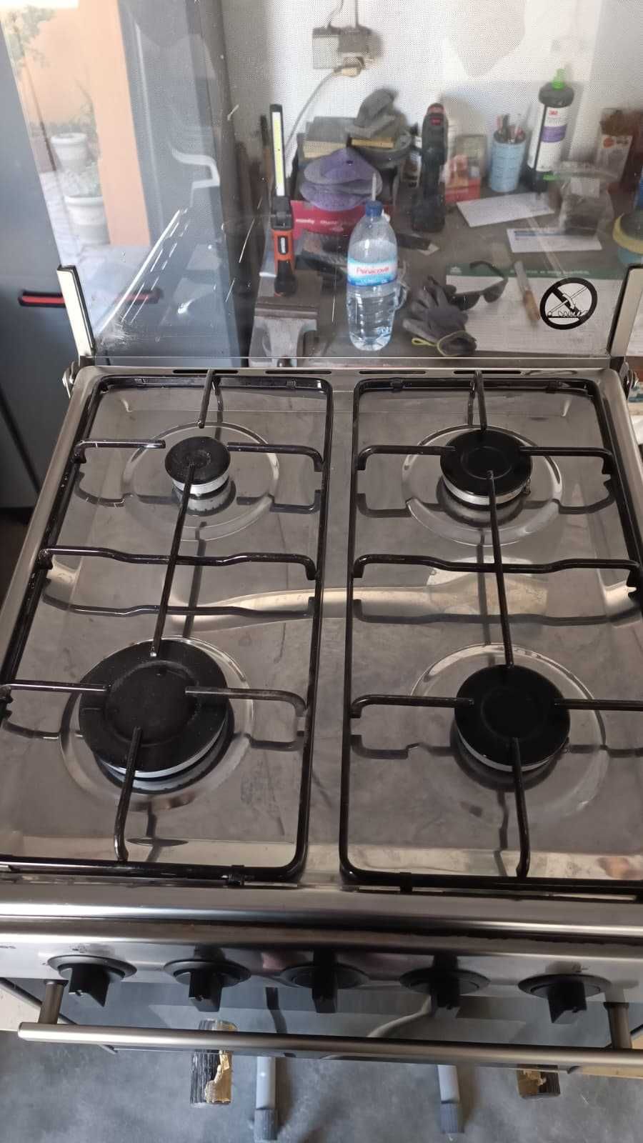 Fogão e forno Meireles