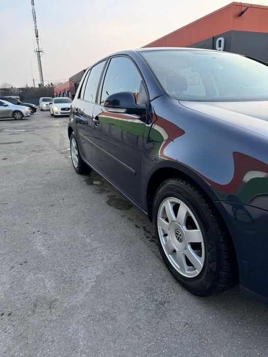 Продам Фольксваген Гольф 5 в хорошем тех состоянии