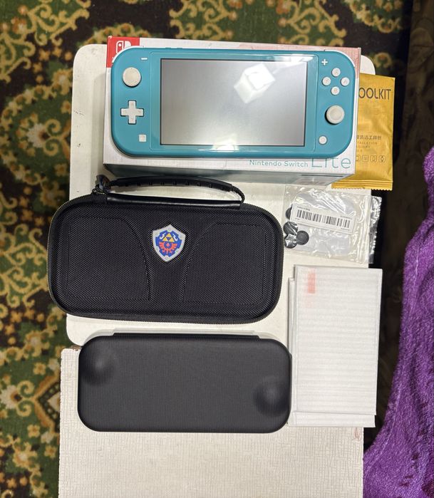 Nintendo Switch Lite (kefir)