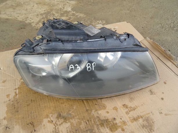 Lampa Prawa Przód Audi A3 8P Xenon