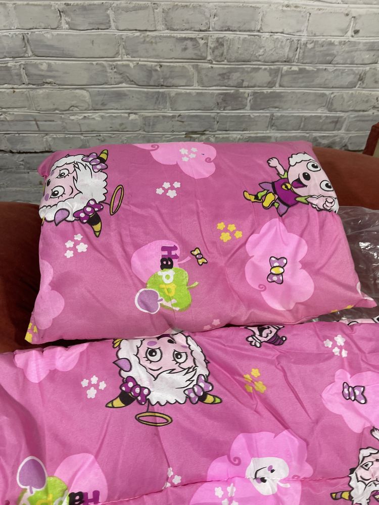 НОВА ковдра з подушкою дитяча 1,40*1,10 м.