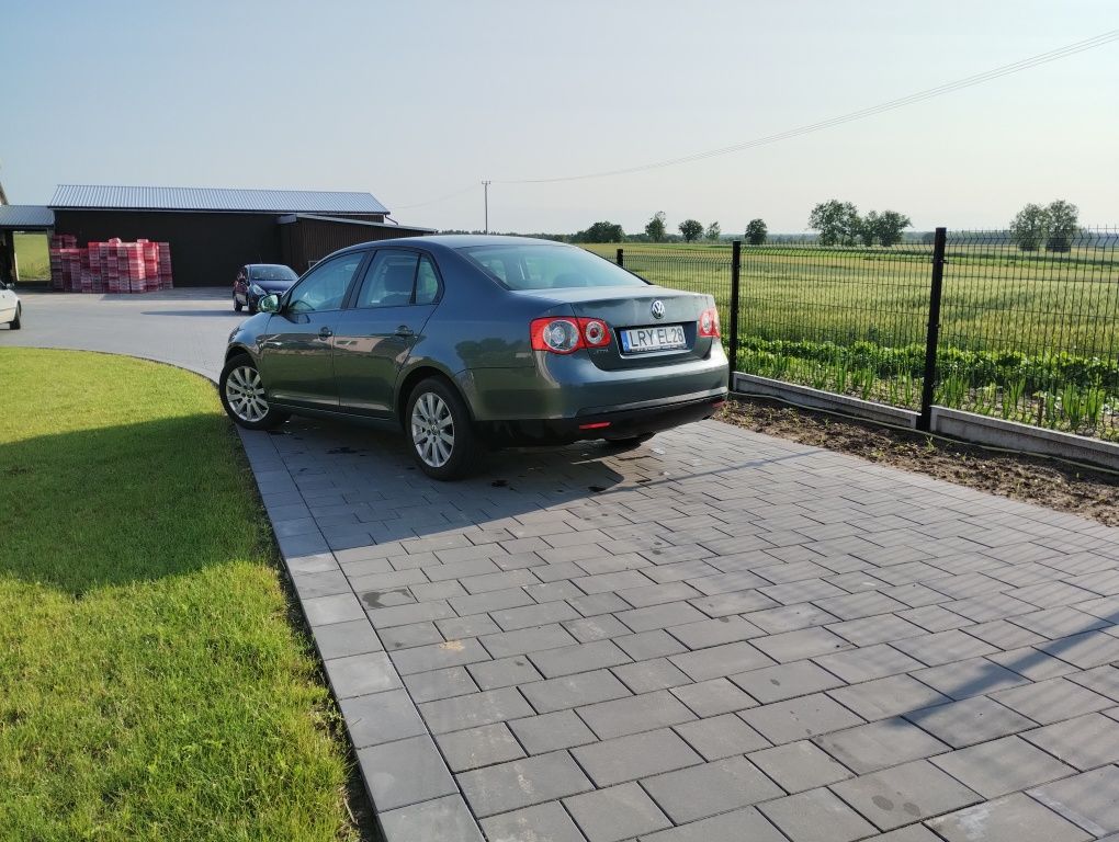 VW Jetta 2005 - benzyna 1.6 MPI + LPG