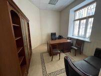 Метро пл. Українських Героїв ( Льва Толстого) Центр 1 пов. Театральна
