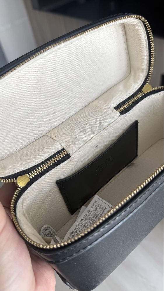 Маленька сумочка чорна zara