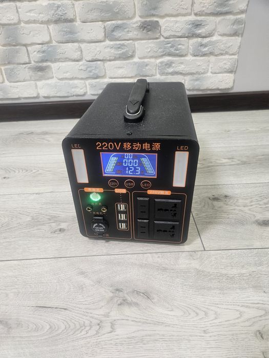 Зарядна станція 600wh