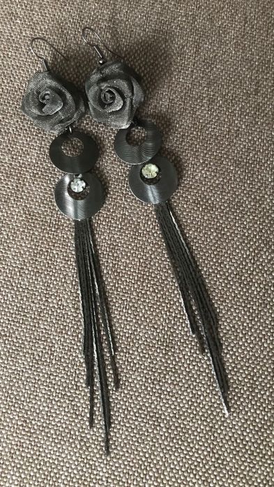 Лот із двох пар сережок