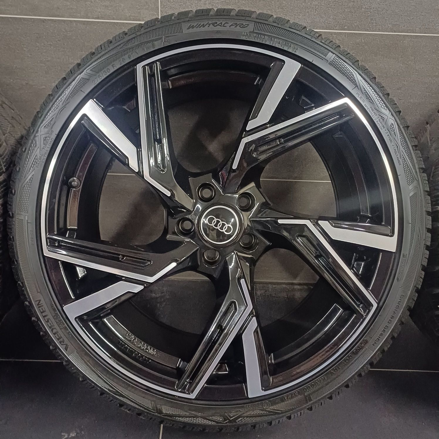 Kola 20" 5x112 Audi A5, S5, S4, A6, A7  Vredestein Zima