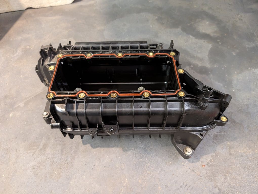 Kolektor ssący Ford  DS7G-9424-FA