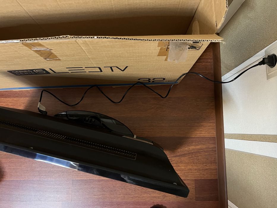 Телевізор Samsung діагональ 32 реальному покупцю адекватний торг