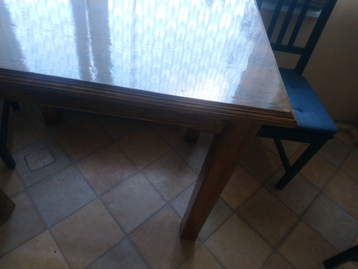 Stół  kuchenny z drewna  sosnowego