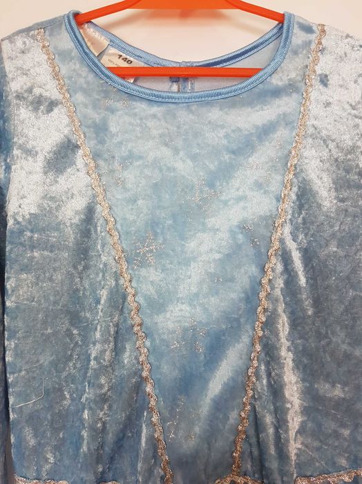 Sukienka przebranie Elsa Kraina Lodu rozmiar 140 cm. GP101