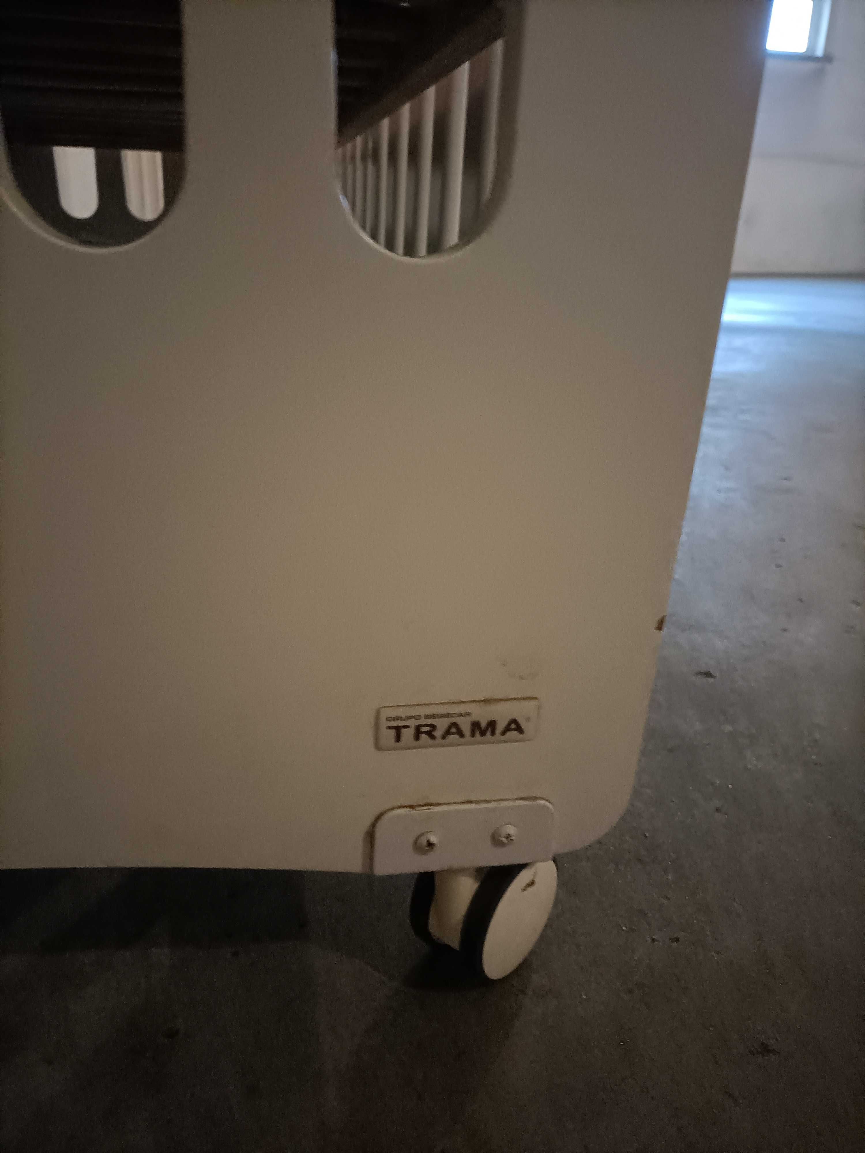 Cama de bebé Trama