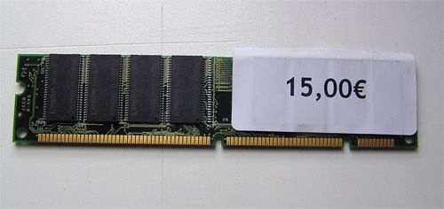 Memória Kingston DIMM 256 133 KVR133X64C3Q/256 3.3V