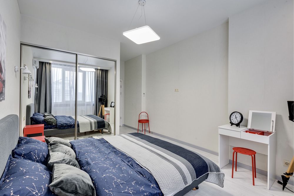 Є генератор! 3-х комнатная. Смарт-плаза. Победы 26. Власник