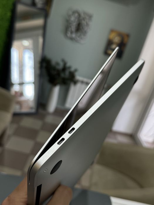 MacBook Pro 13, 2020, Apple M1, 256gb, Silver