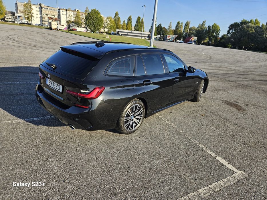 BMW 330e Pack M -