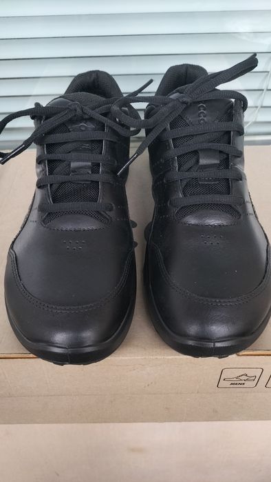 Кросівки ессо Шкіряні