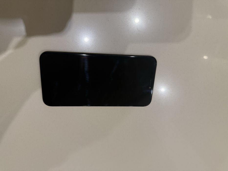 Дисплей APPLE iPhone 11 з чорним тачскріном