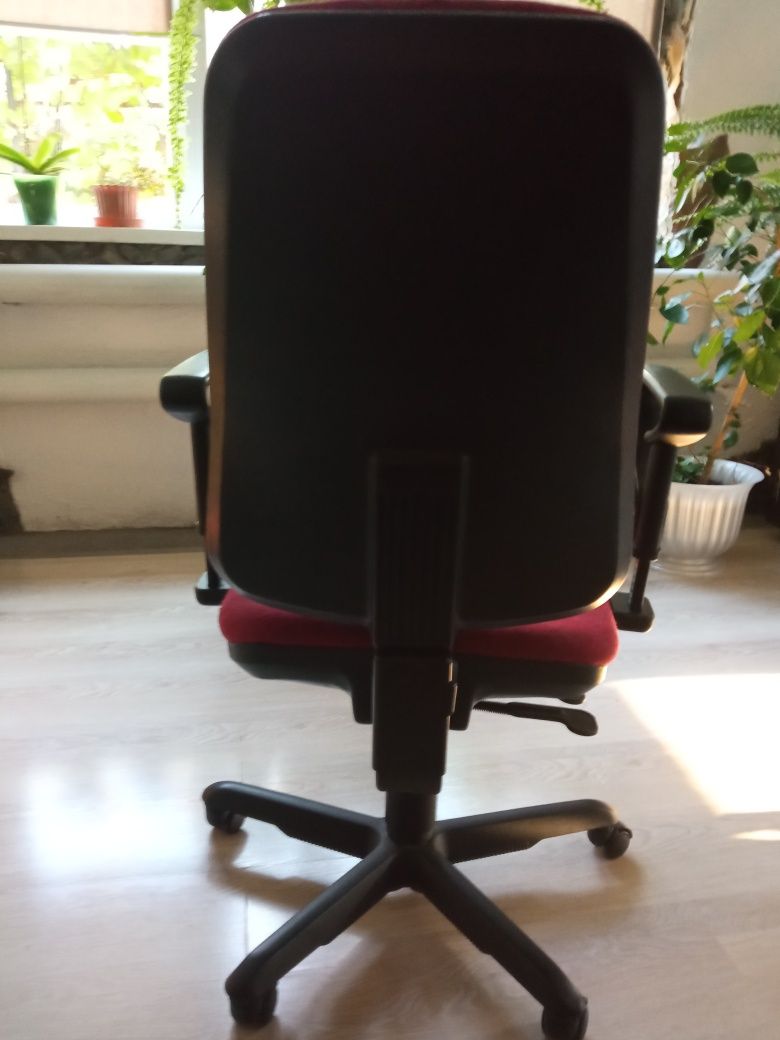 Офисное кресло, для компьютера