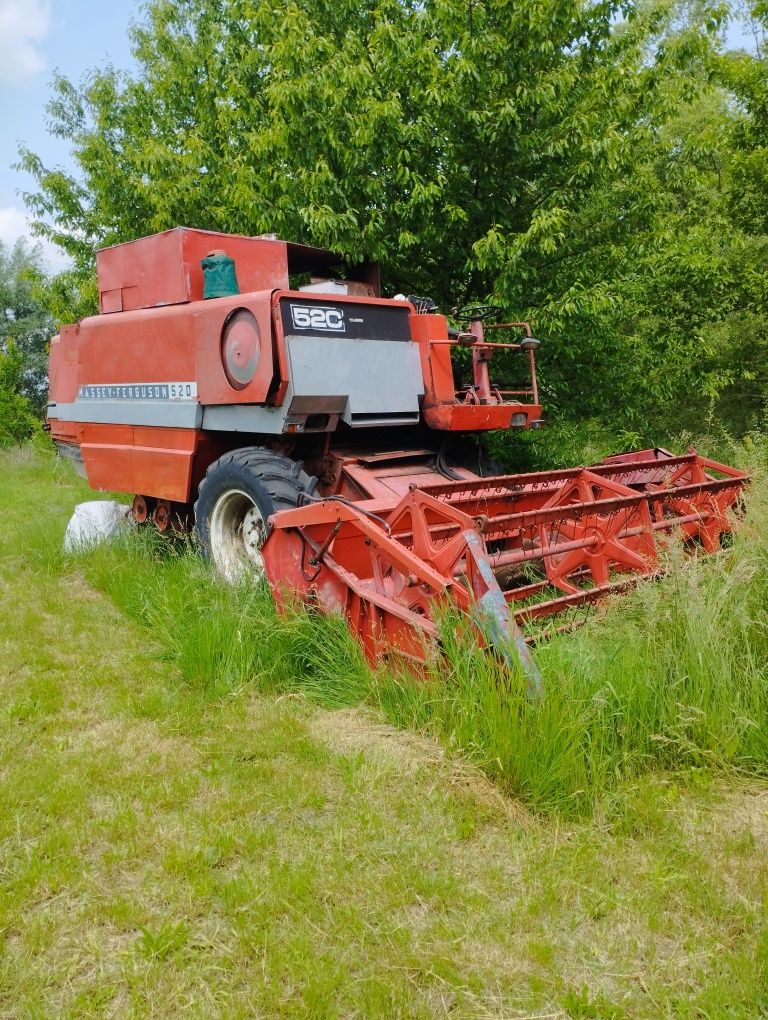 Kombajn Massey Ferguson 520