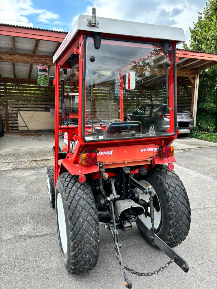 Traktor GutBrod 4200
