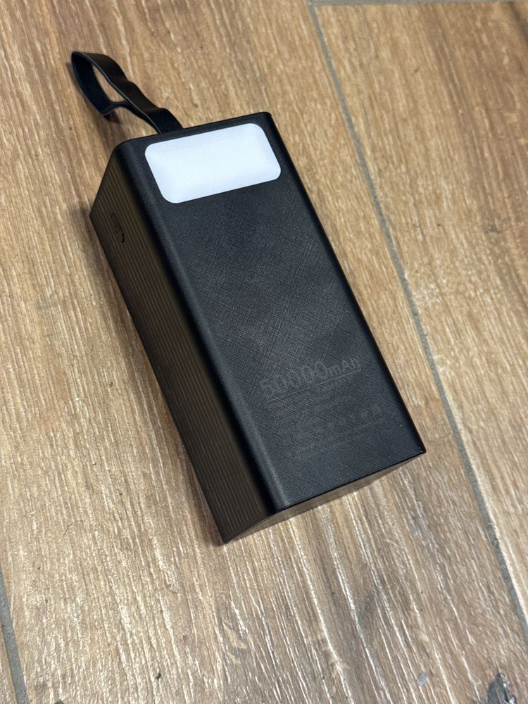 Powerbank 7x usb 50000mah z latarką