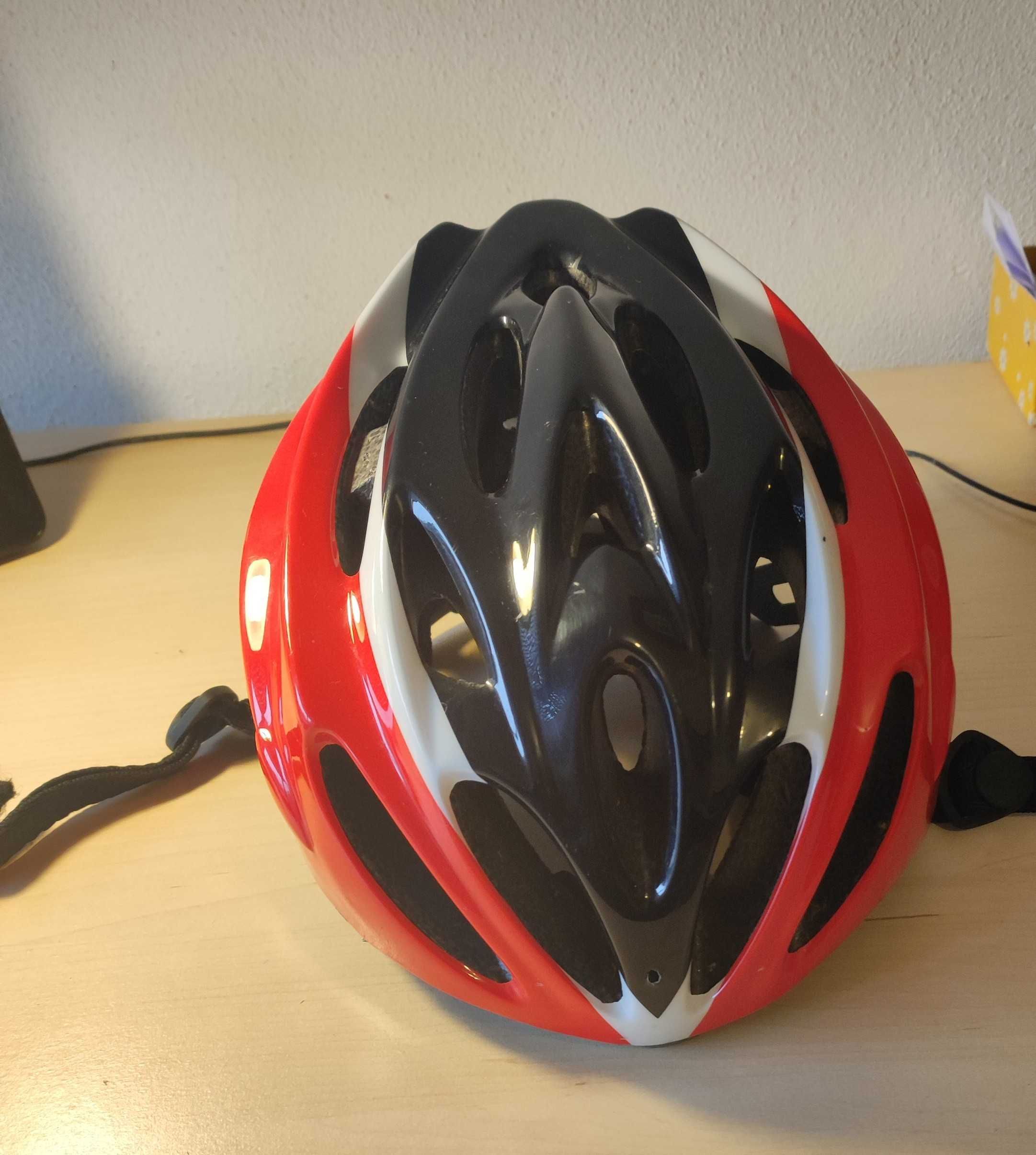 Capacete BTT - marca Lazer Pro