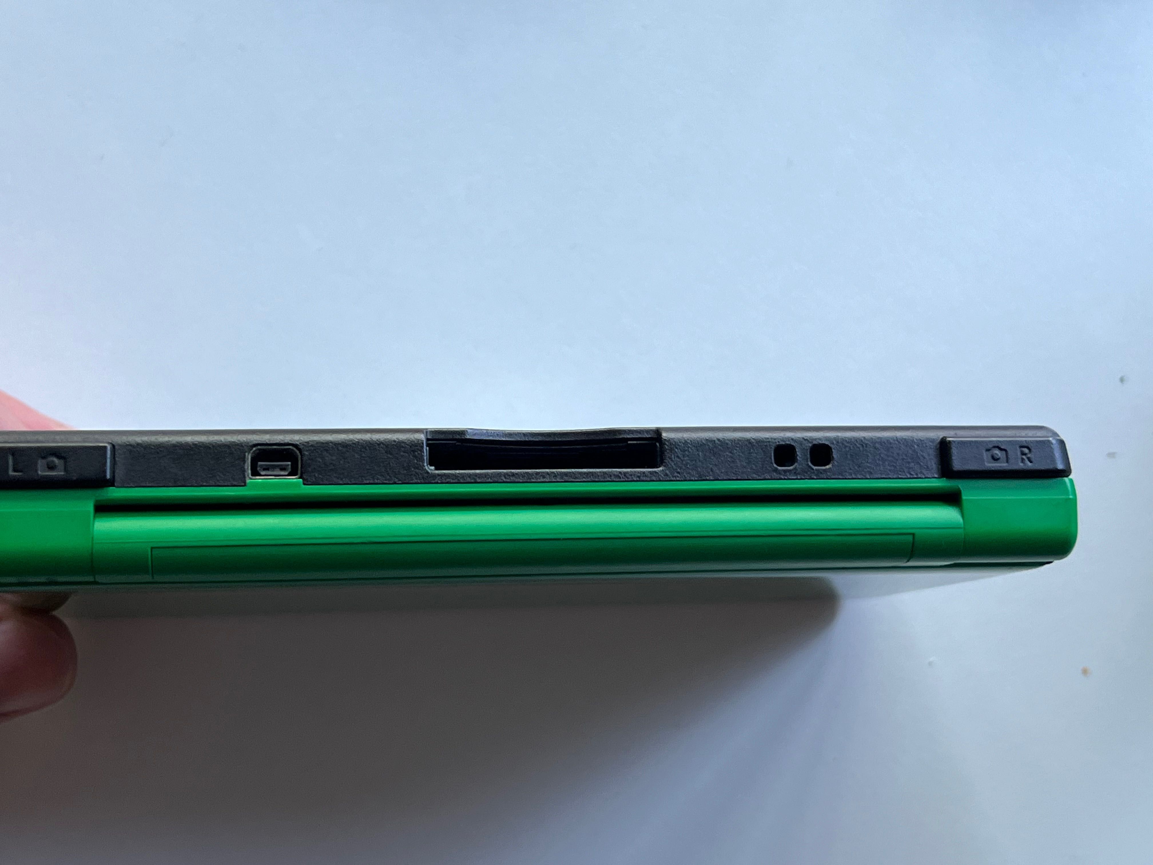 Nintendo DSi XL piękny zielony + zasilacz