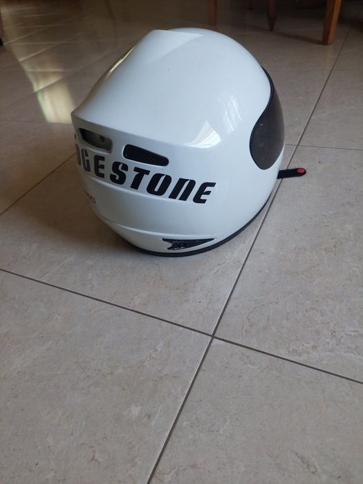 Vendo capacete tamanho M